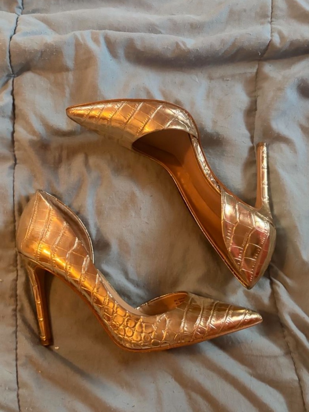 INC International Concepts Metallic Gold Croc-Embossed Pointed Toe Heels